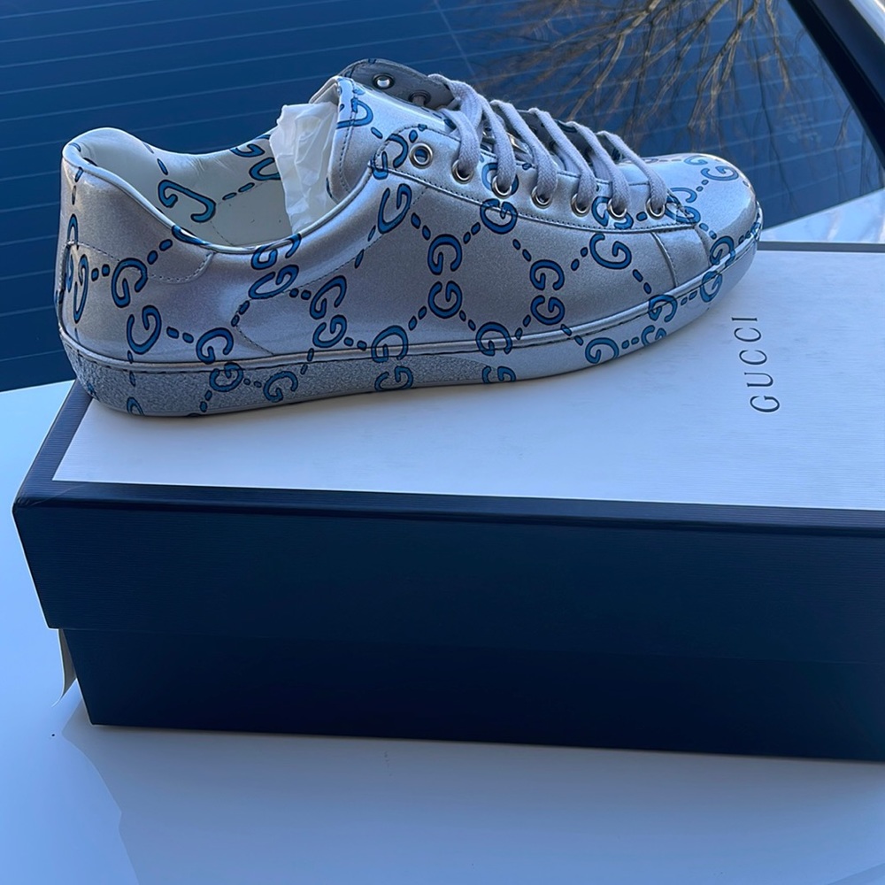 Gucci sneakers